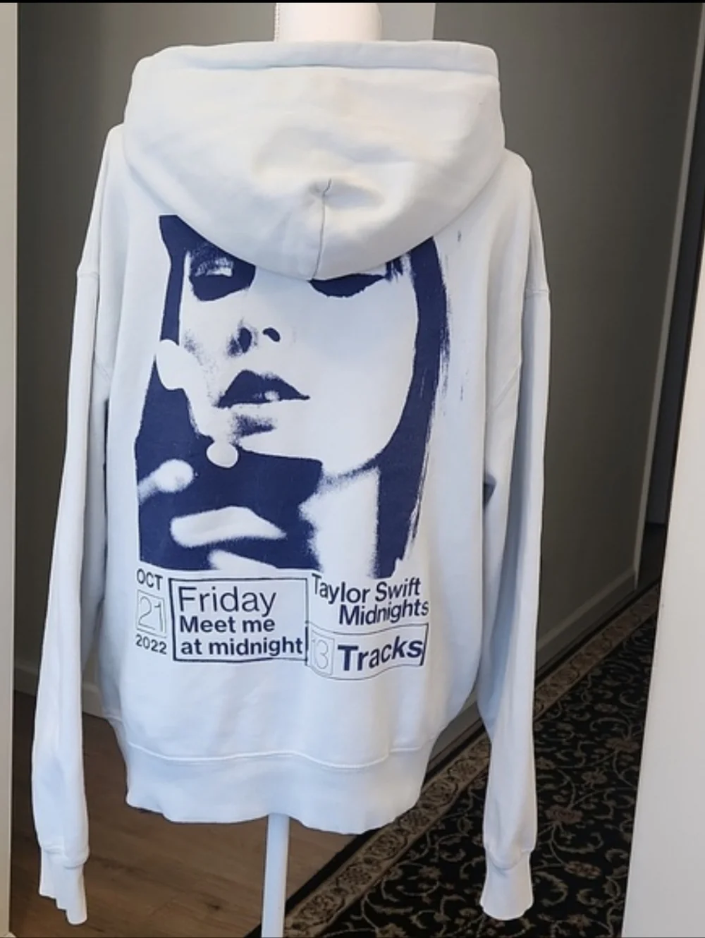 Taylor Swift Midnights Blue Hoodie Oversized M - Picture 1 of 16